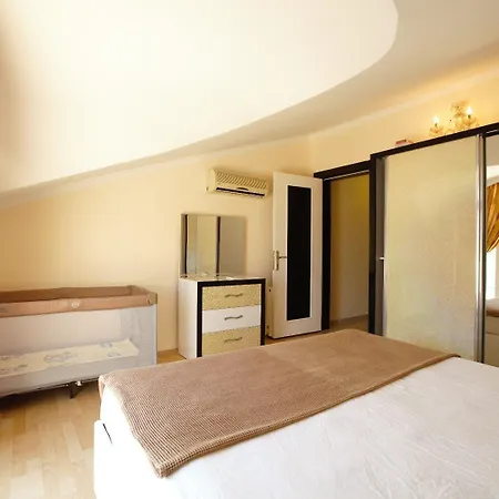 2 Apartment *